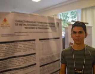 Acadêmico da UFGD é premiado em simpósio de Análise Térmica no Paraná