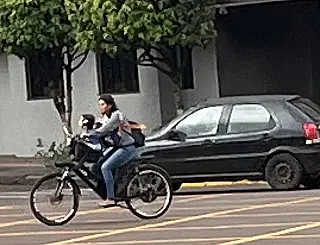 Bicicletas elétricas e autopropelidos não precisam de placas