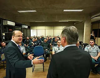 Deputado destaca eficiência de programa que leva segurança para a escola