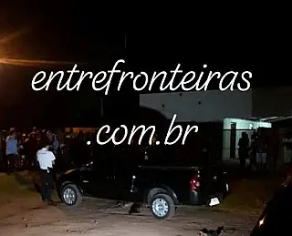 Casal briga dentro de carro e namorado mata namorada atropelada