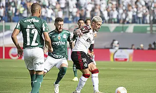 Flamengo e Palmeiras medem forças no Maracanã