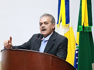 Cido Medeiros quer servidor público capacitado em língua de sinais