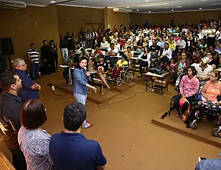 Projetos lançados em Dourados estimulam formação social e capacitação profissional