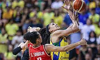 Seleção feminina de basquete não consegue vaga de novo