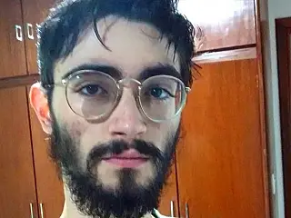 Filho morto pelo pai foi proibido de ocupar escola, diz família à polícia