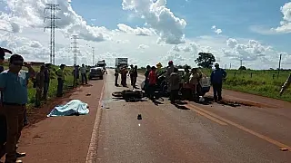 Motociclista bate em carro da prefeitura de Dourados e morre no local