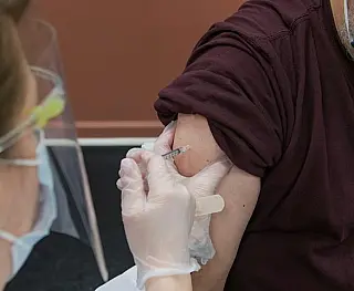 Capacitação em sala de vacina para enfermeiros e farmacêuticos inicia em agosto na Unigran