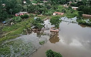 Rio Miranda está sete metros acima do nível normal e preocupa moradores