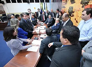Idenor diz que vereadores não vão parar no recesso