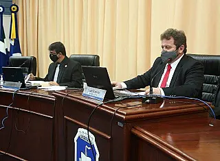 Em sessão remota, vereadores aprovaram cinco projetos nesta segunda-feira