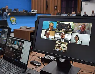 Deputados aprovam R$ 22 bilhões para Orçamento