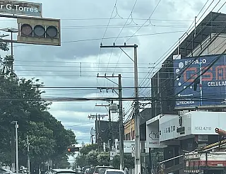 Município suspende contrato de R$ 4 milhões com semáforos