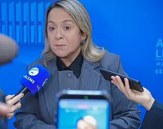 Lia cobra informações sobre equipamentos comprados com emenda