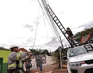 Prefeitura notifica e começa a desobstruir cidade de fios