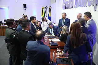 Vereadores emendam feriadão com Marcha a Brasília