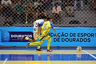 Jogos de Outono iniciam torneio de futsal estudantil