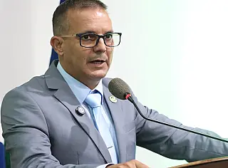 Cabral cobra transparência sobre parquímetros