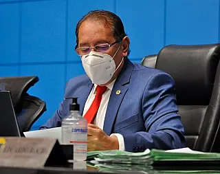 PEC de Gerson Claro beneficia educação com rateio do ICMS no Estado
