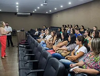 Conselho mostra 'caminho das pedras' aos novos formandos de Psicologia na Unigran