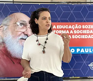 Professor da Uems acumula perdas de 44% no salário