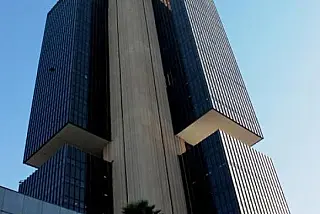 BC pode aplicar multa de até R$ 2 bilhões a instituições financeiras em processos administrativos