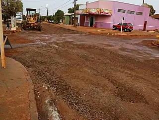 Operação tapa-buracos já atinge 70% das ruas de Dourados