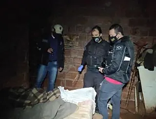 Indígena é presa suspeita de matar o marido a facada durante bebedeira na aldeia