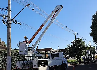 Prefeitura retoma implantação de iluminação de LED
