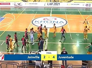 Goleiro Giovane faz a diferença na vitória do Juventude sobre o Joinville