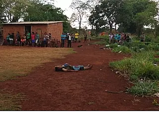 Mulher procura o ex-marido, passa o dia bebendo junto e o mata com uma facada