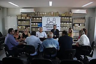 Associação do Procon MS se reúne em Dourados para discutir fortalecimento