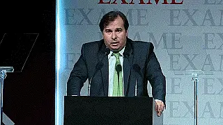 Lançamento da pré-candidatura de Rodrigo Maia a presidência tem tom bélico, diz Planalto