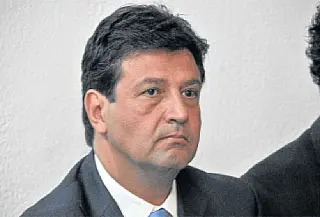 Deputado que votou a favor da denuncia contra Temer perde cargos no Estado