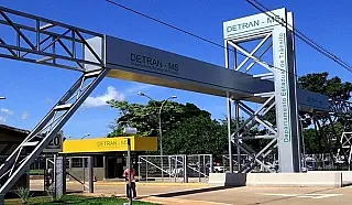 Detran começa março com leilões de veículos conservados e sucatas