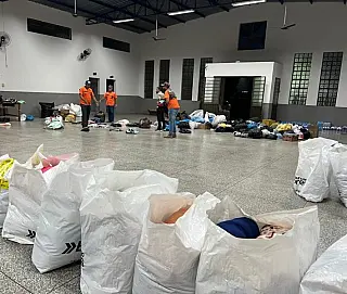 Prefeitura encaminha duas toneladas de donativos ao RS