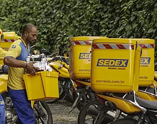 Correios prevê 15 mil demissões voluntárias