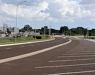Marçal entrega duplicação da avenida Aziz Rasselen