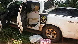 Caminhonte roubada é apreendida com 660 quilos de maconha