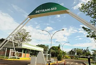 Tribunal de Contas do Estado suspende contrato do Detran de R$ 7,4 milhões