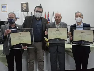 Rotarianos são homenageados por 50 anos de serviços em Dourados