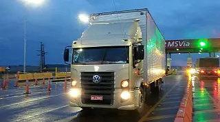 Motorista é preso com carga de cigarro avaliada em R$ 1,2 milhão