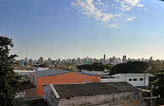 Falta de chuva faz umidade do ar cair muito no Estado