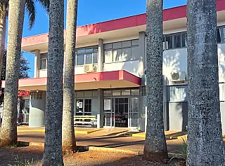 Empresa que ganhou licitação de médicos começa dia 5