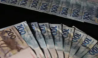Bolsonaro sanciona Orçamento de 2022