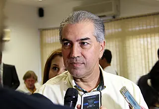 Reinaldo Azambuja considera “saudável” quinze candidatos a prefeito na Capital