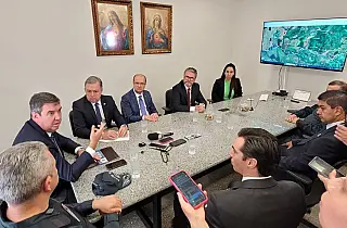 Riedel apresenta a Lula situação de confronto agrário
