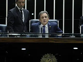 Brasil recebe reconhecimento de país livre da aftosa, anuncia senador Moka