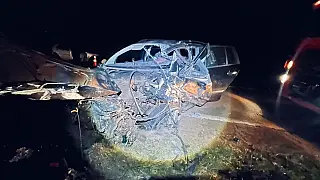 Acidente na BR-267 deixa duas pessoas mortas e uma ferida