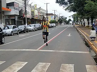 Douradense e queniano vencem na Corrida do Trabalhador em Dourados