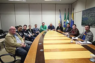 Braz Melo articula desburocratização de serviços da Prefeitura